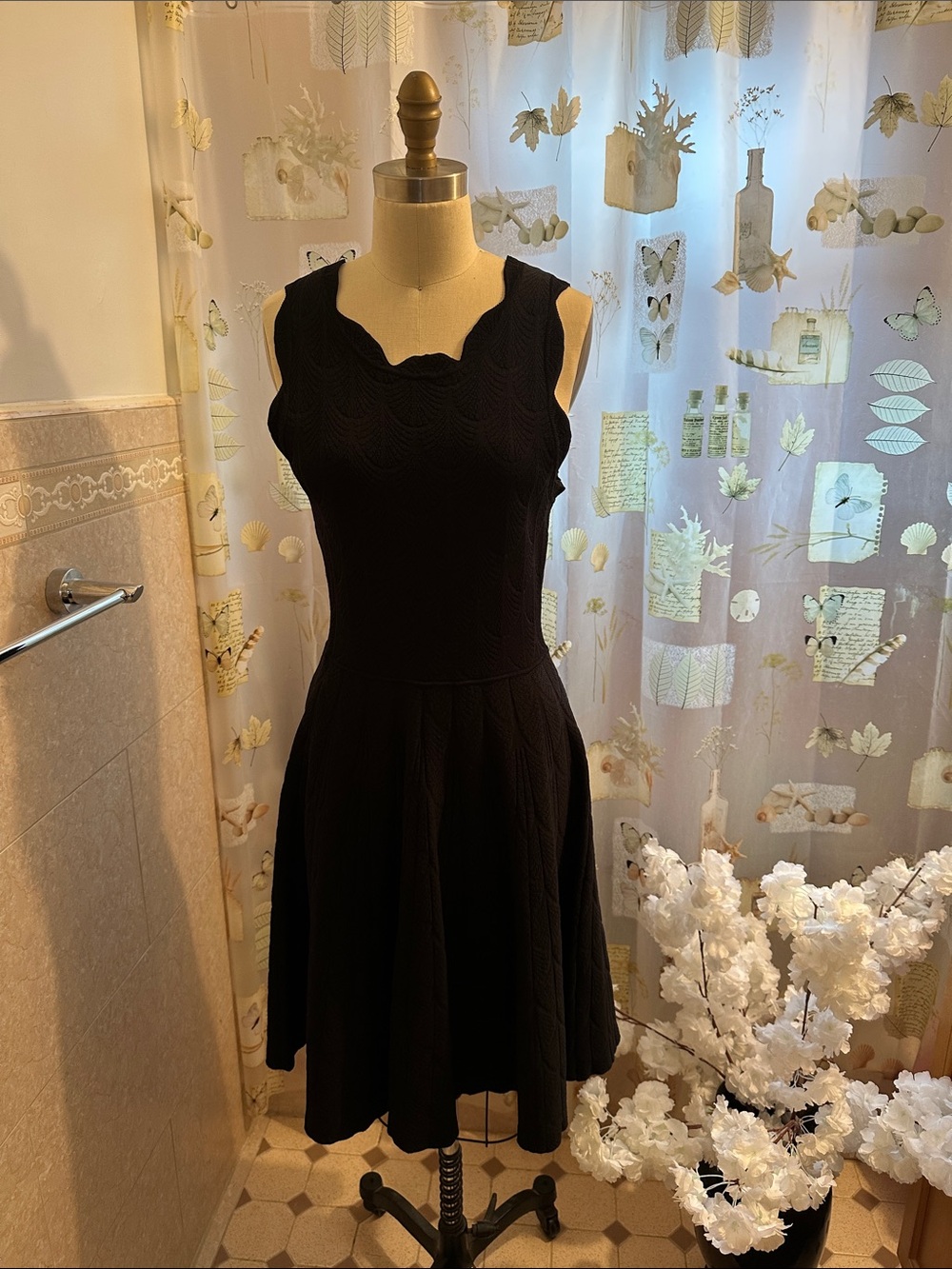 🌺🌺 JOHN+JENN Sleeveless Black Scallop-Neck Fit & Flare Dress 👗 A LINE
